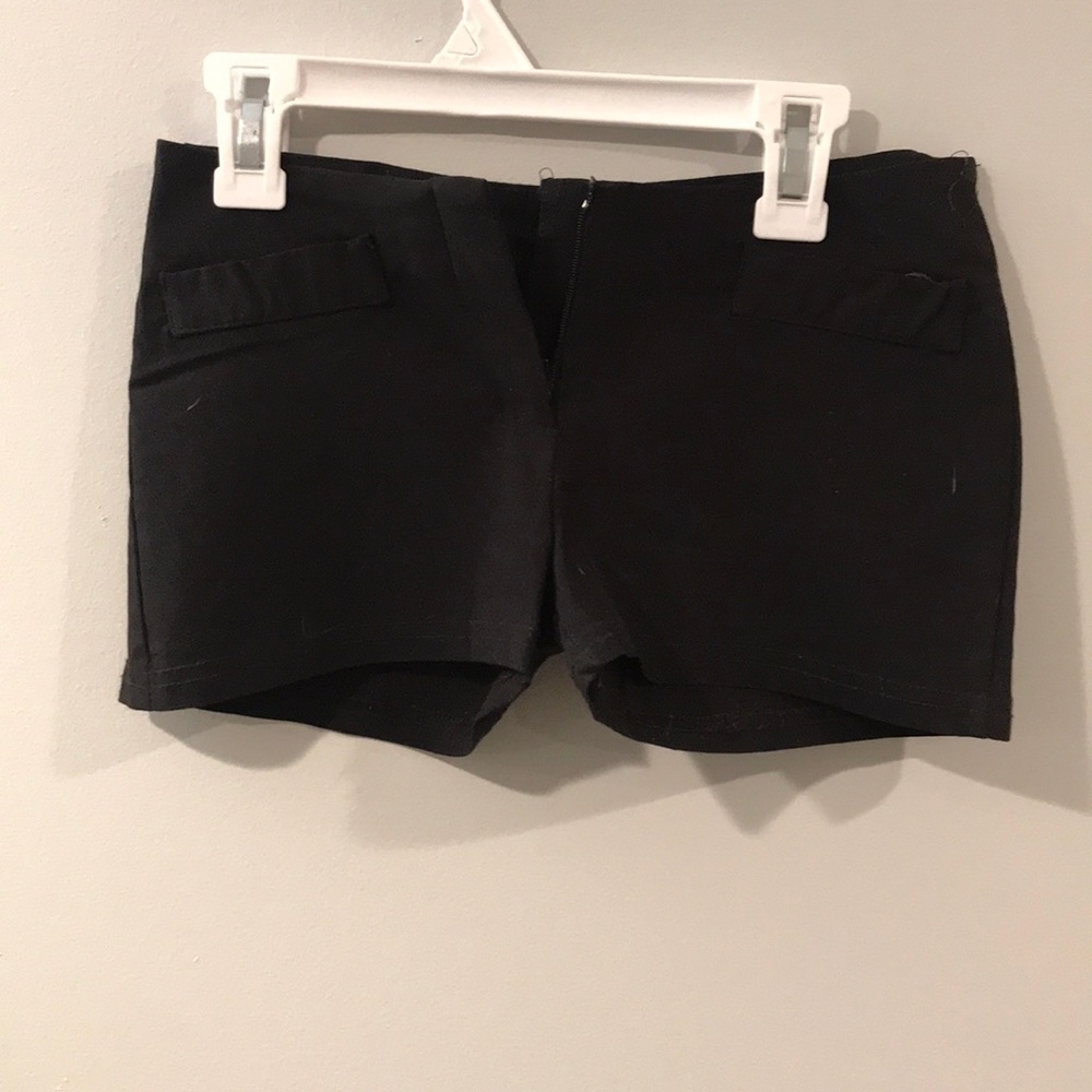 Stretchy short shorts